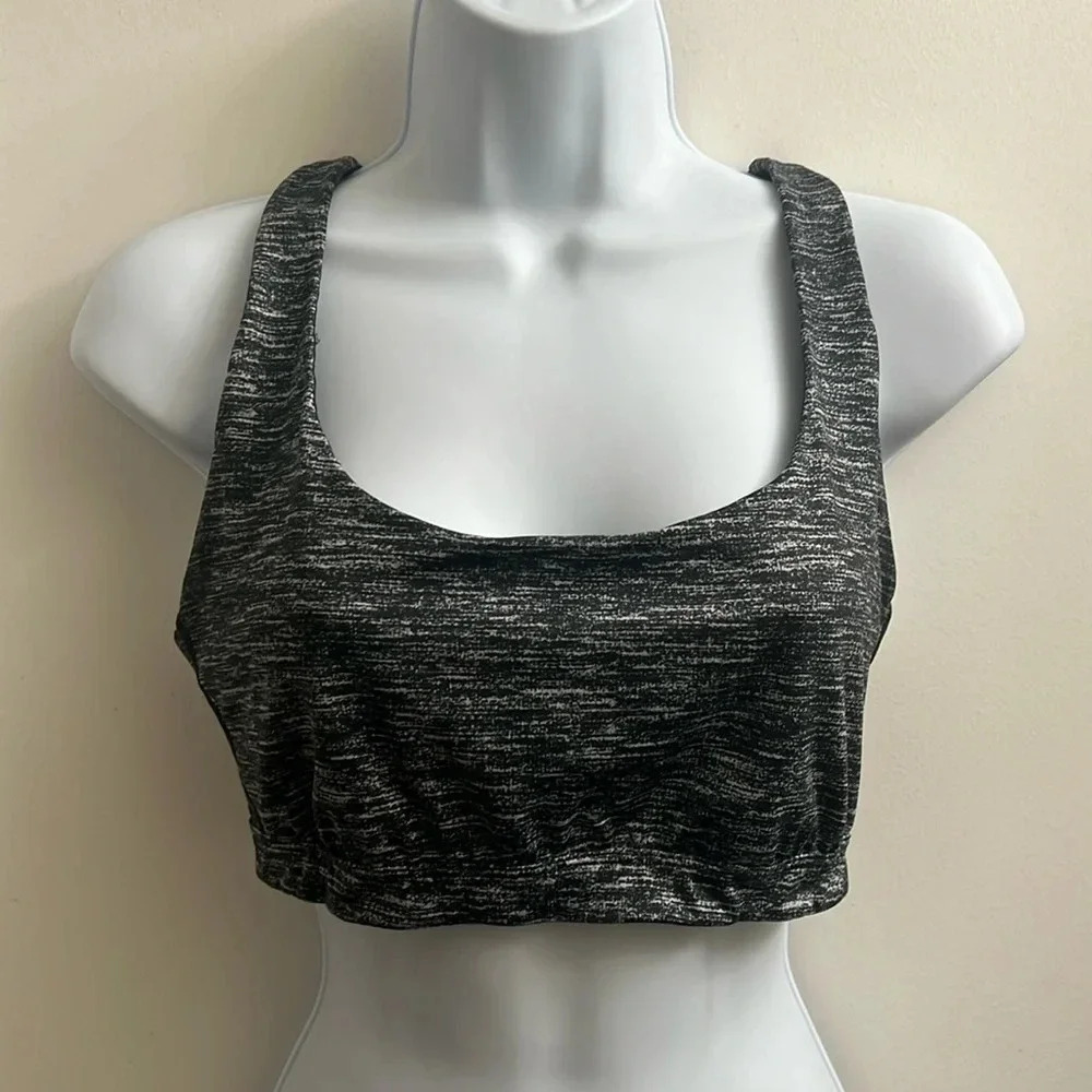 VS Victoria Sport Strappy Sports Bra - Size Large